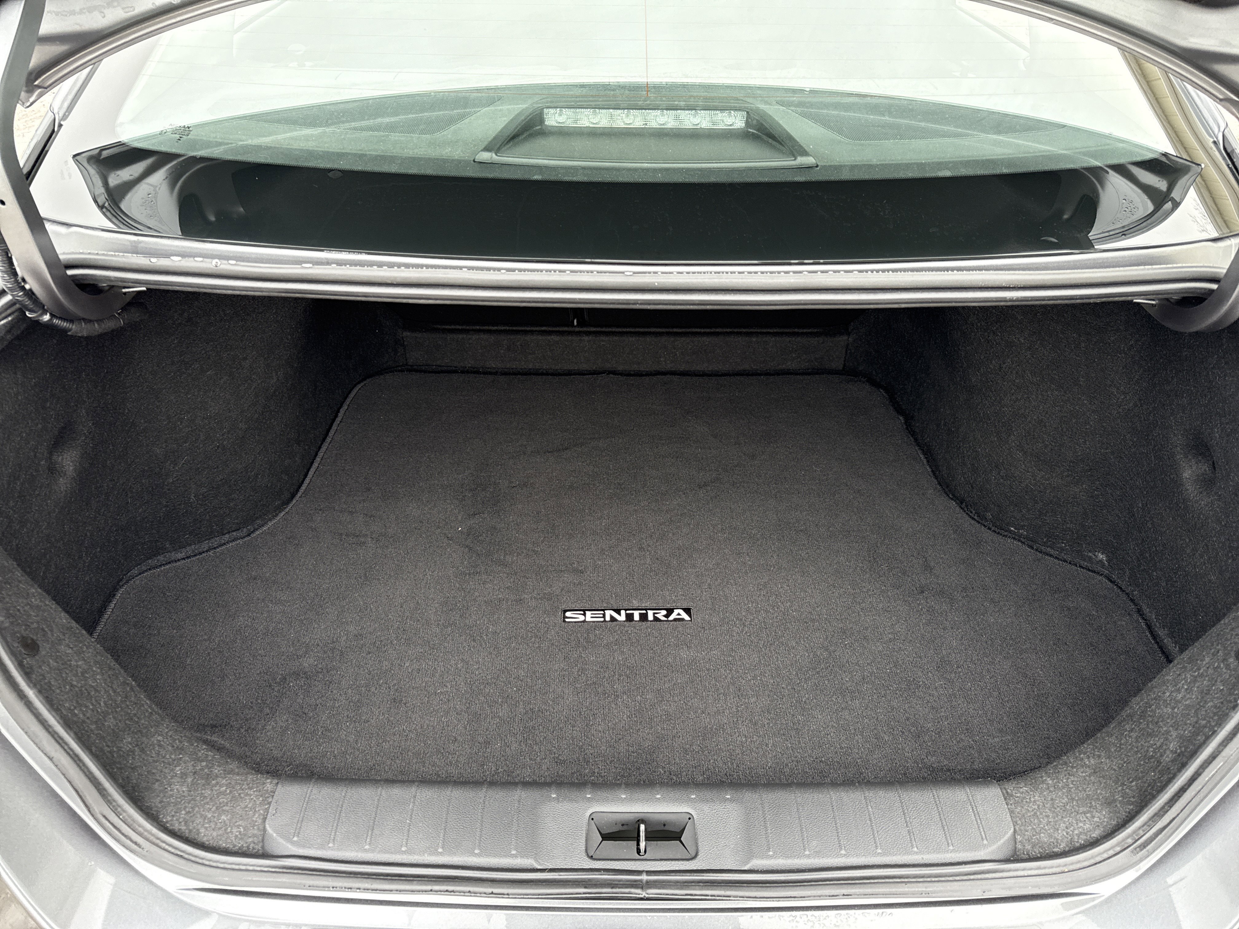 Used 2024 Nissan Sentra SV image 6