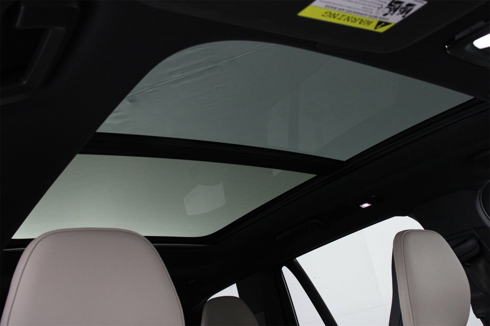 Certified 2025 Volvo XC90 B5 Core image 23