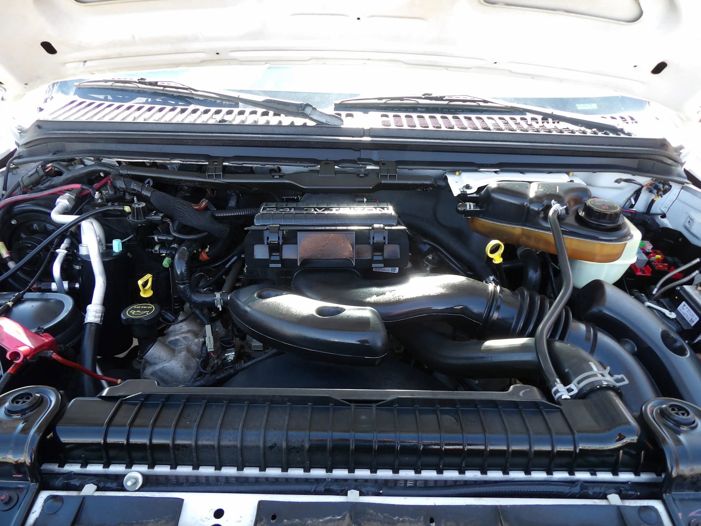 Used 2005 Ford F350 XL image 16