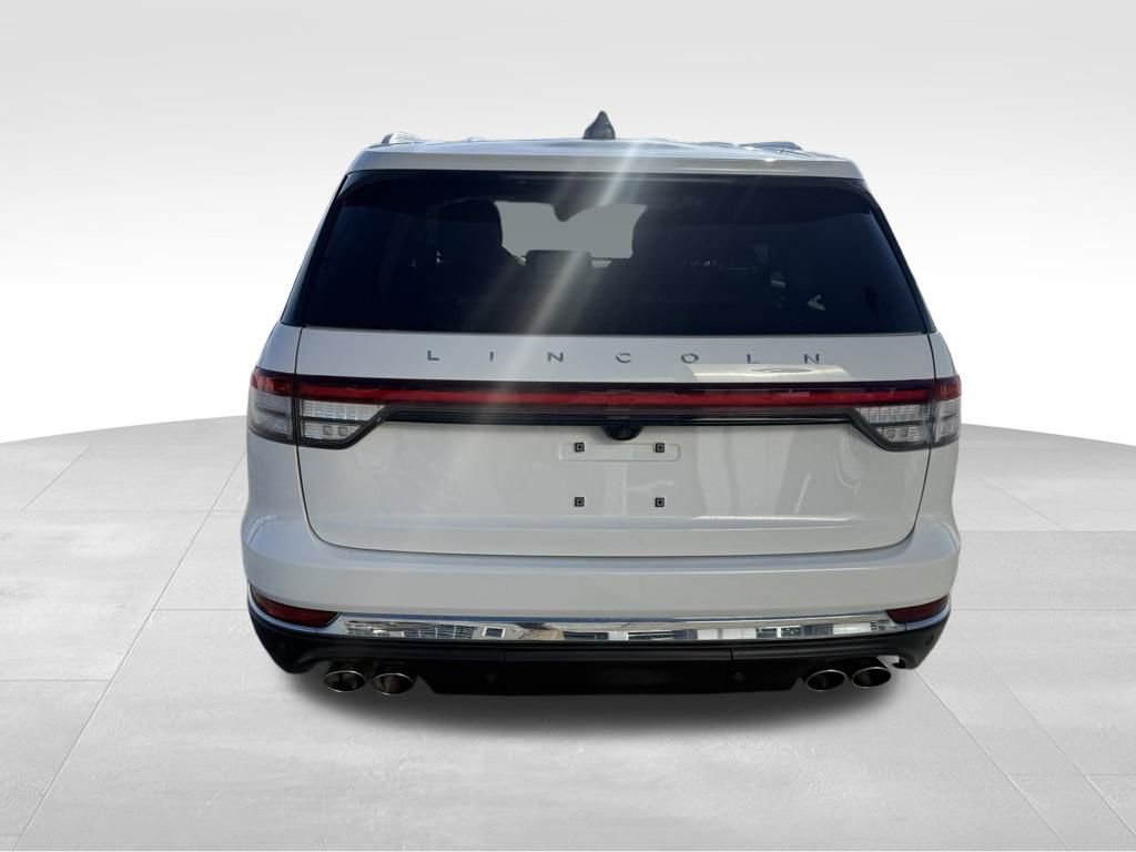 Used 2025 Lincoln Aviator Reserve w/ Equipment Group 201A AWD/4WD image 10