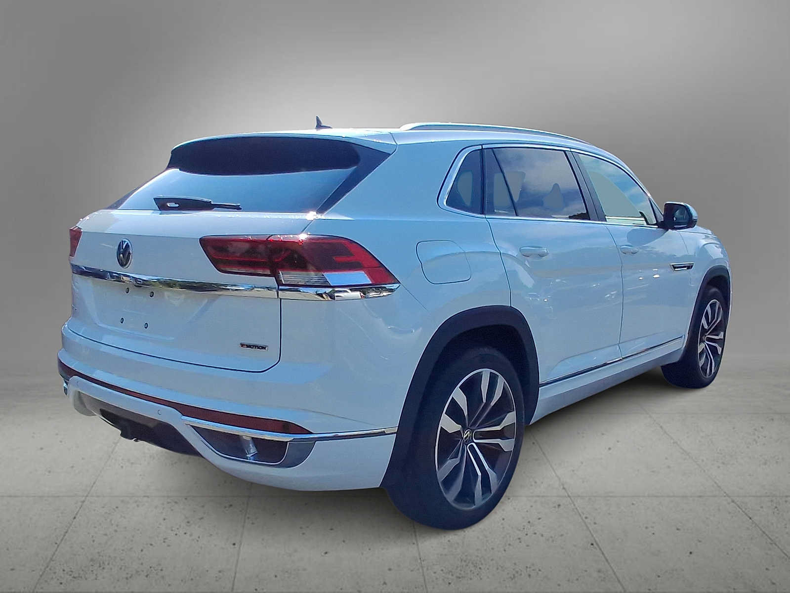 Used 2021 Volkswagen Atlas Cross Sport SEL R-Line AWD/4WD image 8