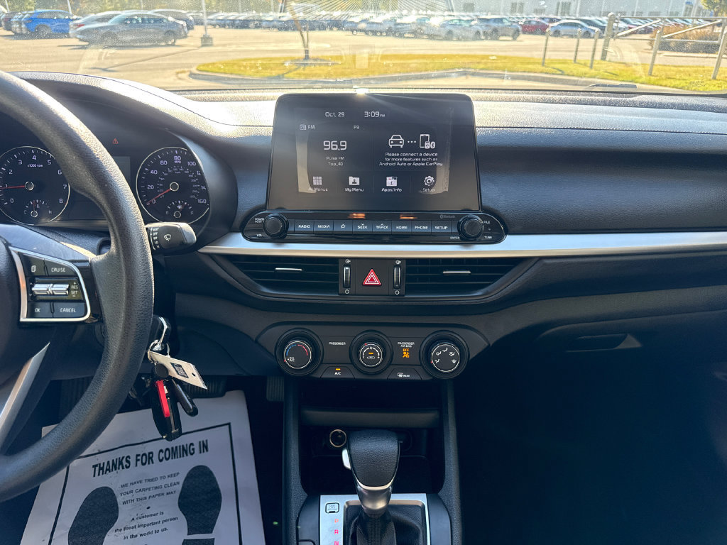 Used 2020 Kia Forte LXS FWD image 18