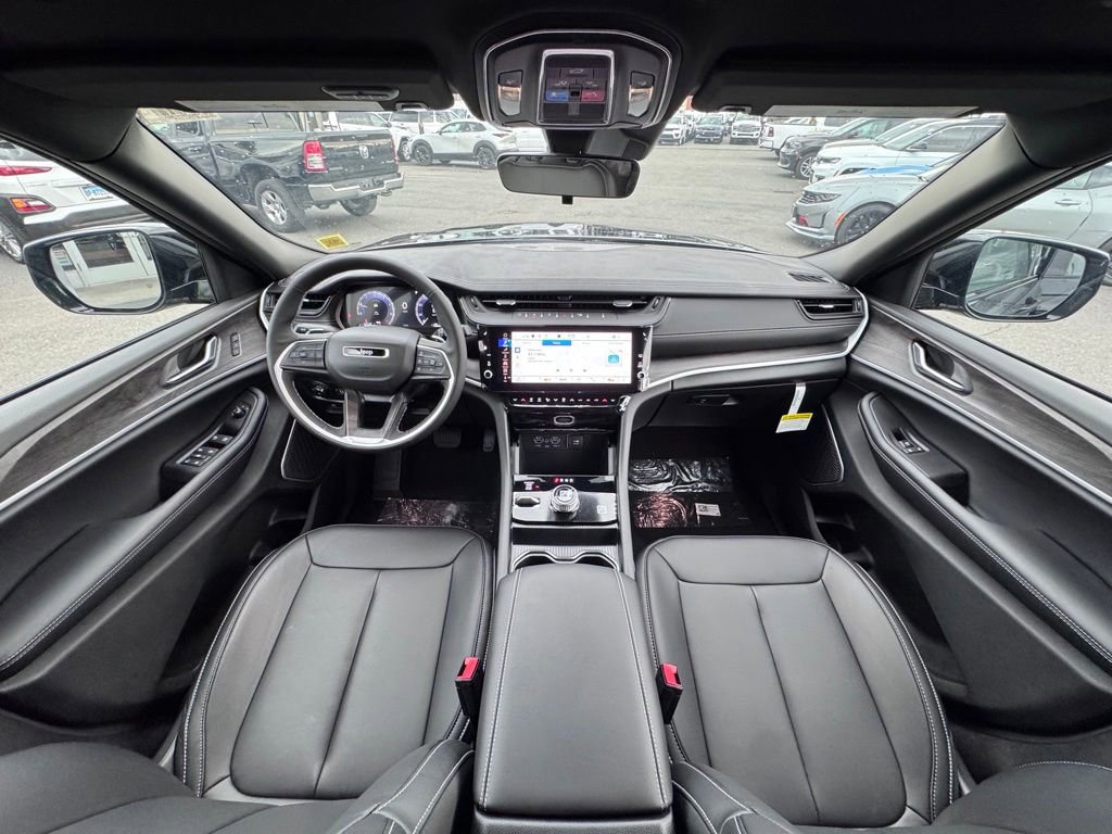 New 2026 Jeep Grand Cherokee L Limited AWD/4WD image 25