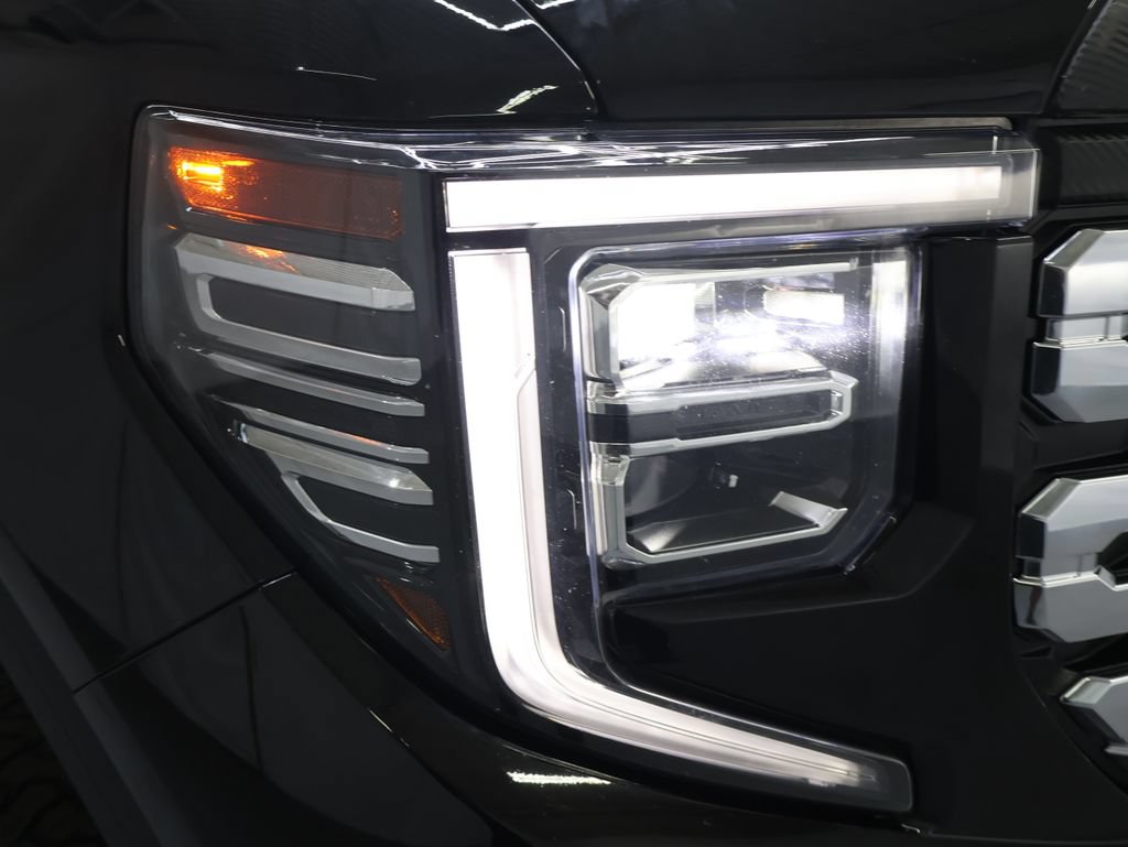 Used 2024 GMC Sierra 1500 Denali w/ Denali Reserve Package AWD/4WD image 29