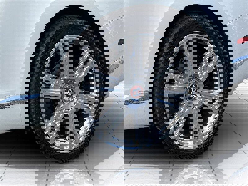 Used 2015 Bentley Continental GT image 13