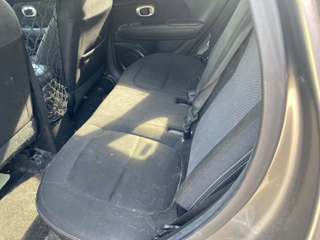 Used 2018 Kia Soul + FWD image 13