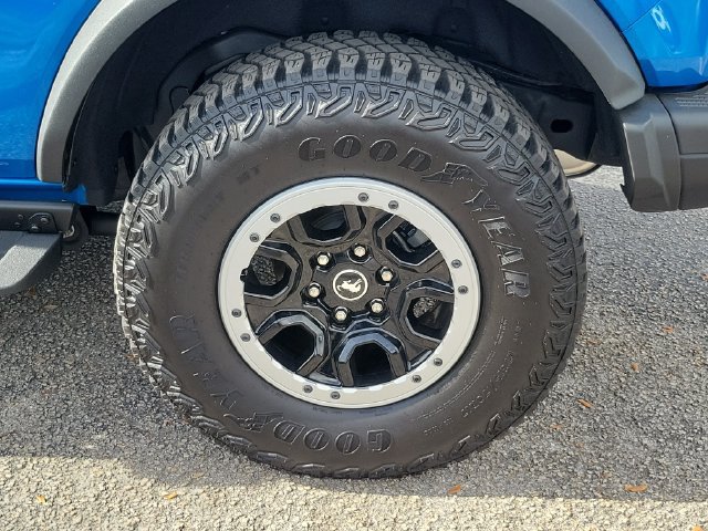 Certified 2024 Ford Bronco Badlands w/ Sasquatch Package AWD/4WD image 6