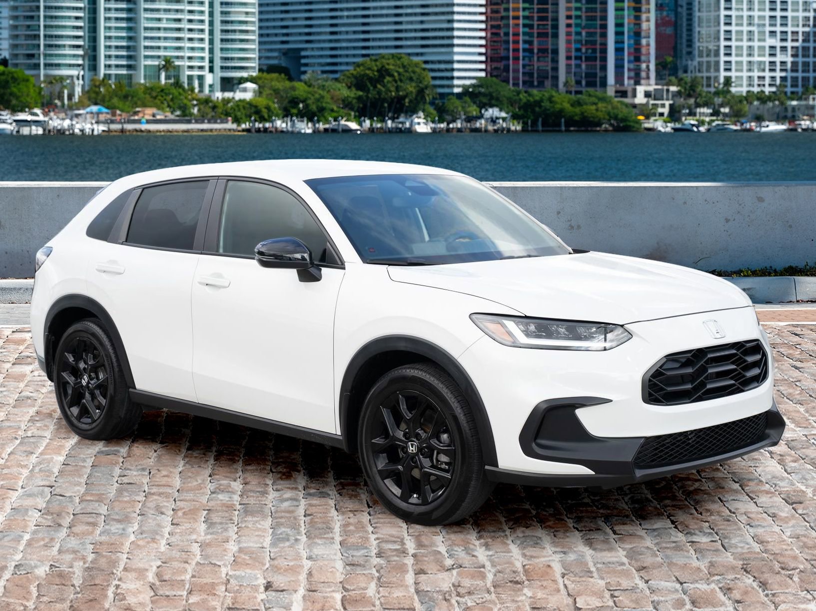 Used 2024 Honda HR-V Sport image 3