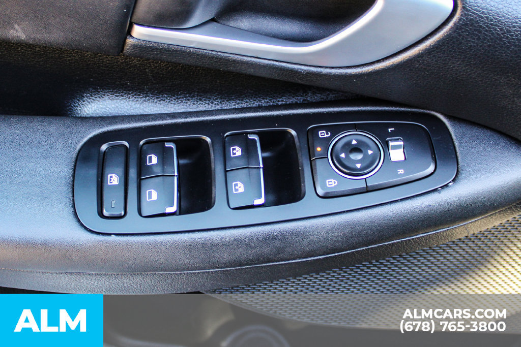 Used 2025 Hyundai Sonata SEL FWD image 35