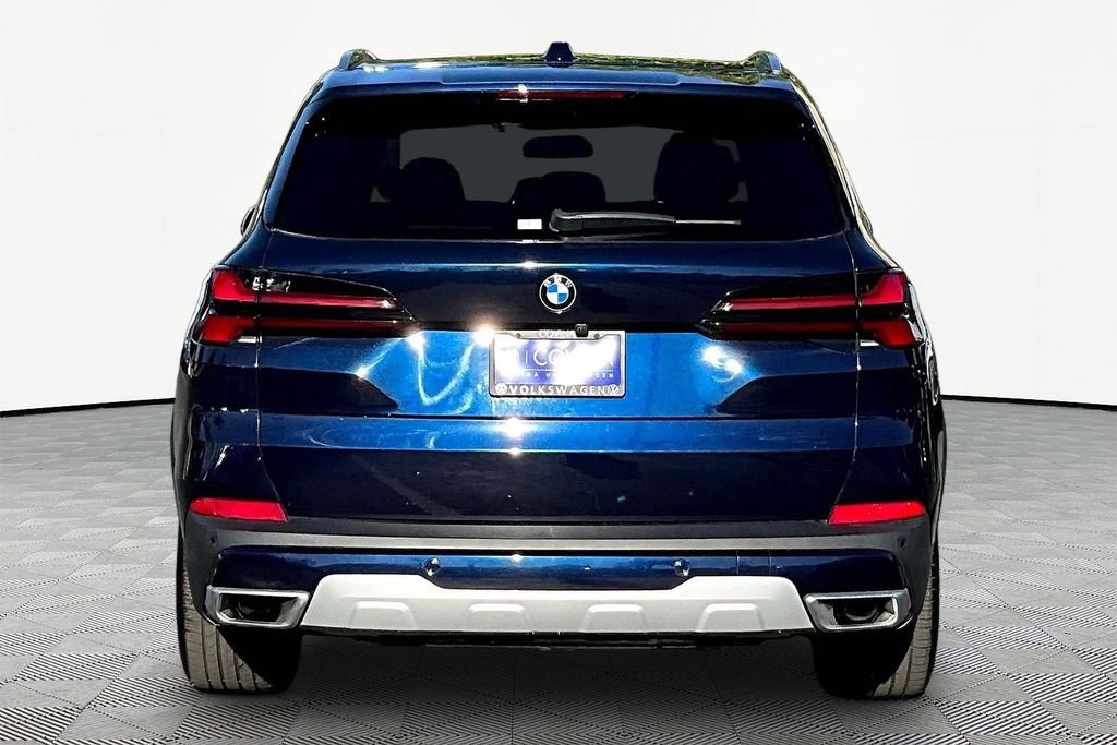 Used 2024 BMW X5 xDrive50e w/ Premium Package image 5