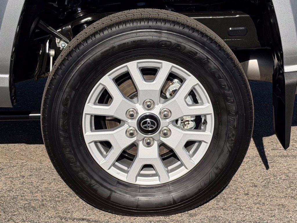Used 2026 Toyota Tacoma SR5 AWD/4WD image 13