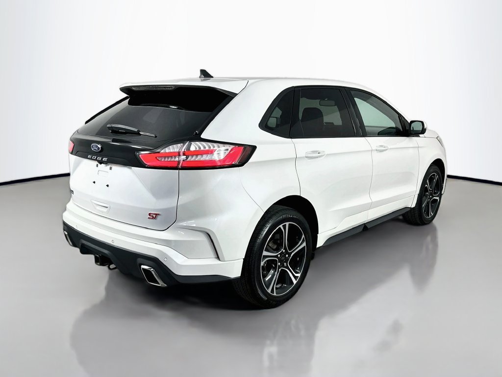 Used 2023 Ford Edge ST w/ Cargo Accessory Package AWD/4WD image 7
