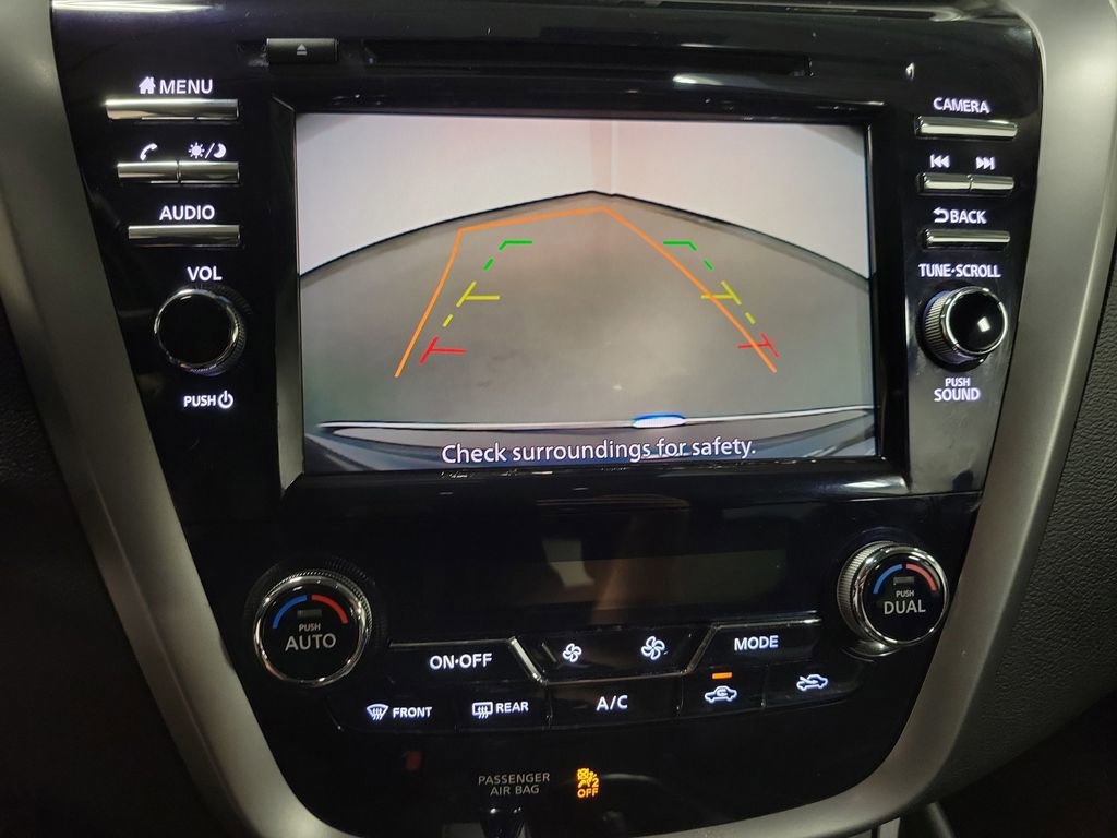 Used 2023 Nissan Murano SV AWD/4WD image 17