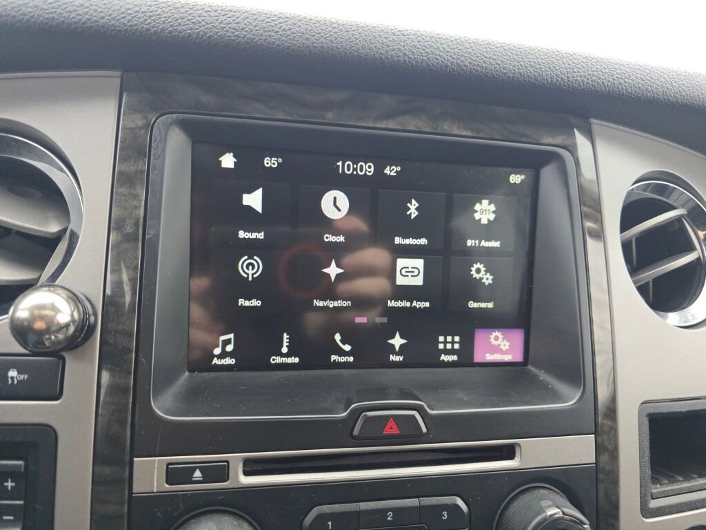 Used 2016 Ford Expedition Max Limited image 30