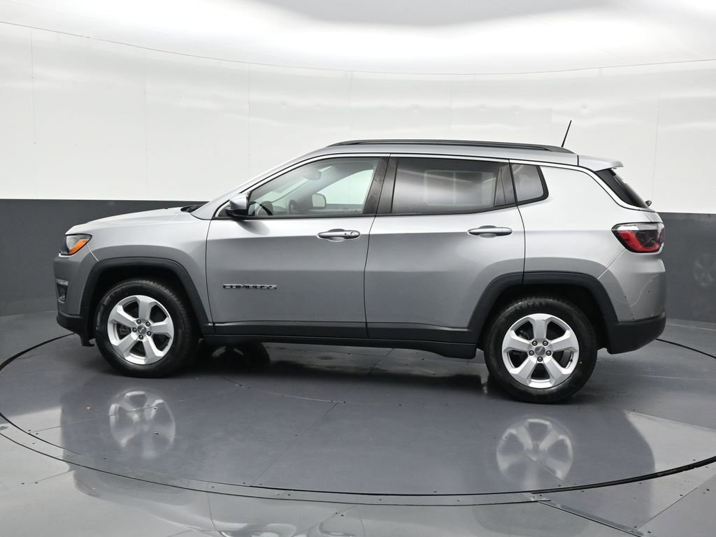 Used 2021 Jeep Compass Latitude image 2