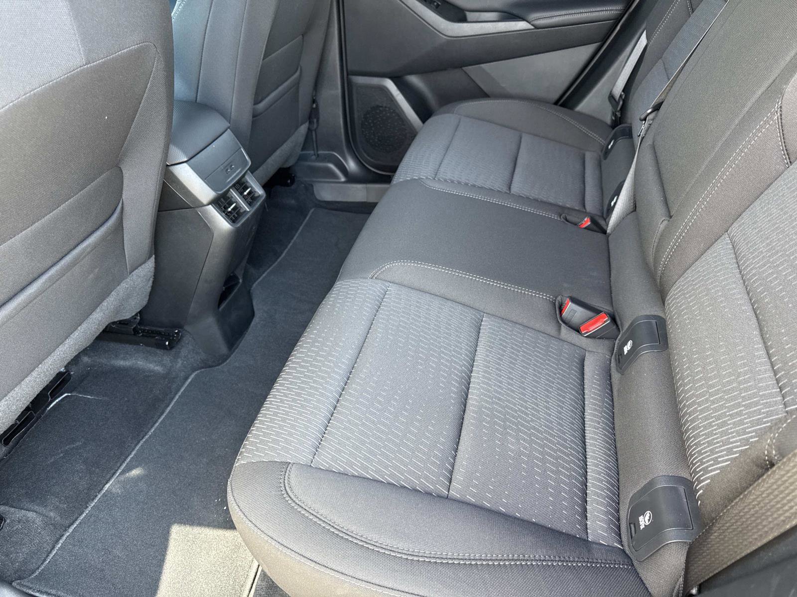 Used 2025 Chevrolet Equinox LT image 10