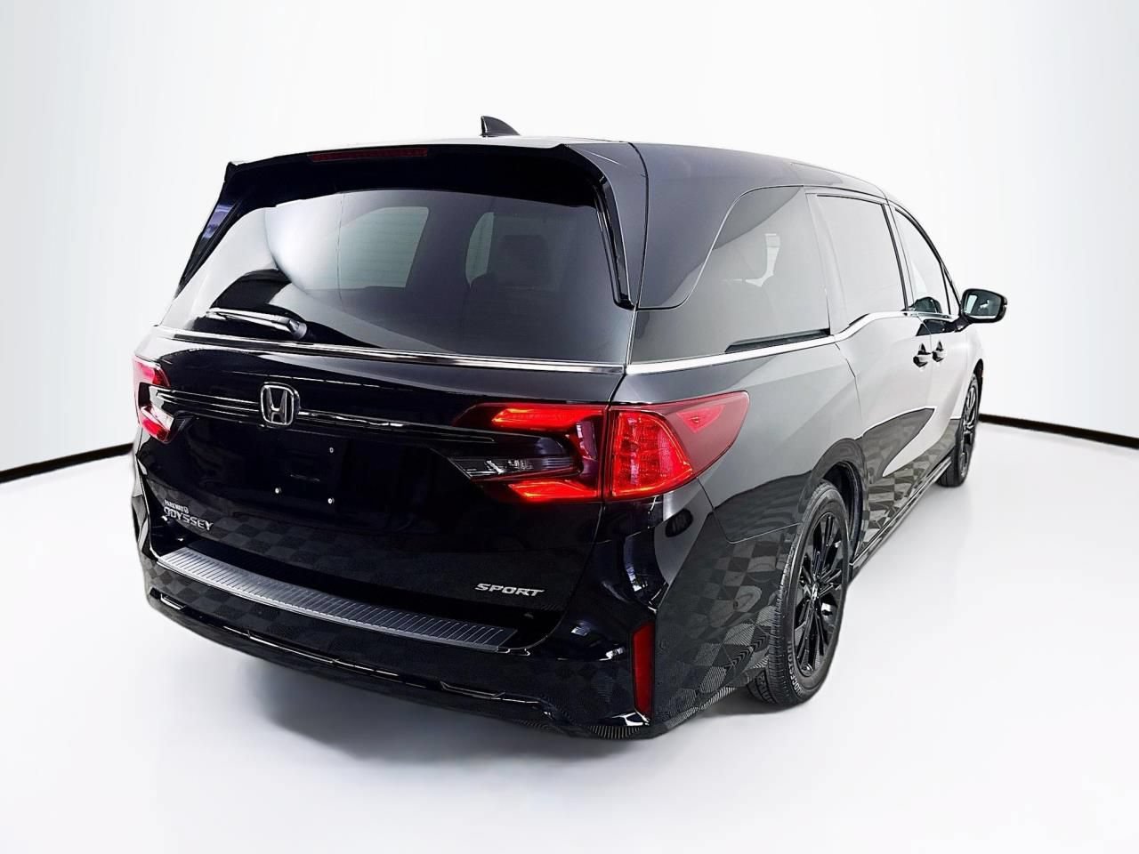 Used 2023 Honda Odyssey Sport image 9