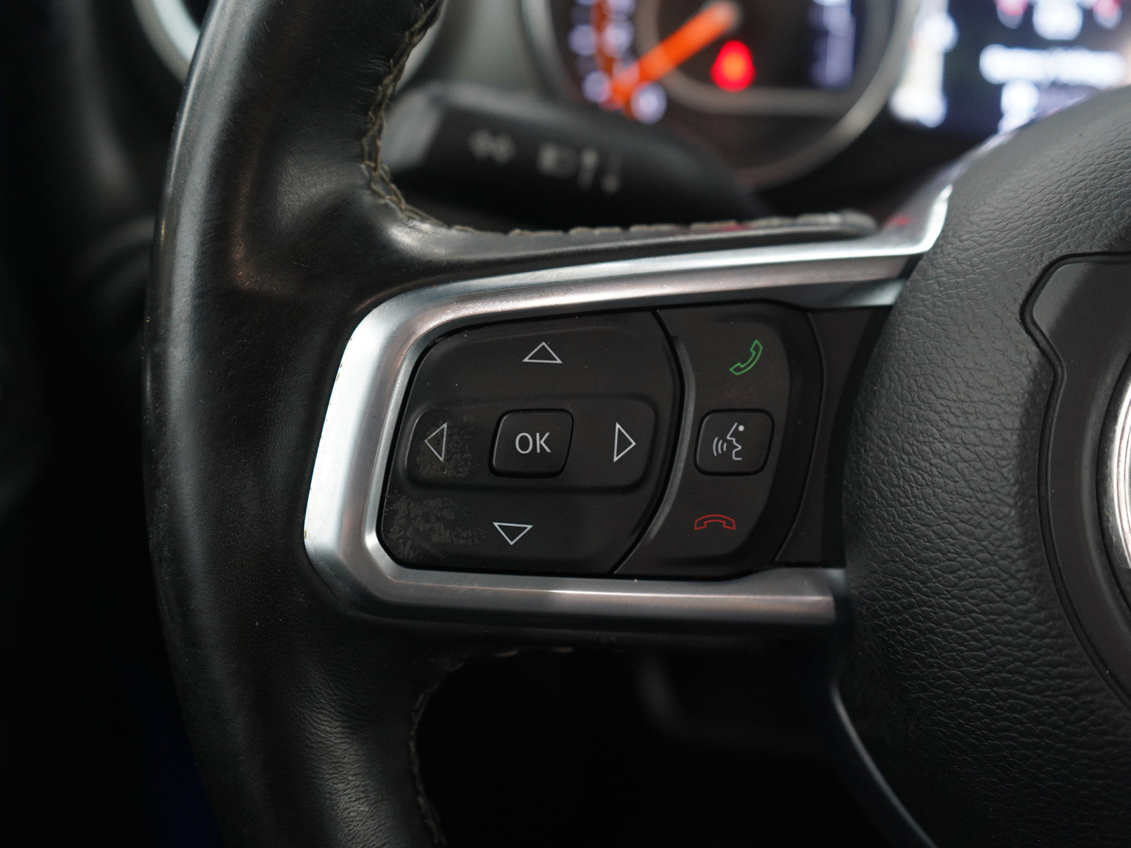 Used 2022 Jeep Wrangler Unlimited Sahara w/ Dual Top Group AWD/4WD image 26
