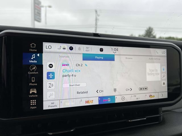 New 2025 Jeep Gladiator Sport image 19