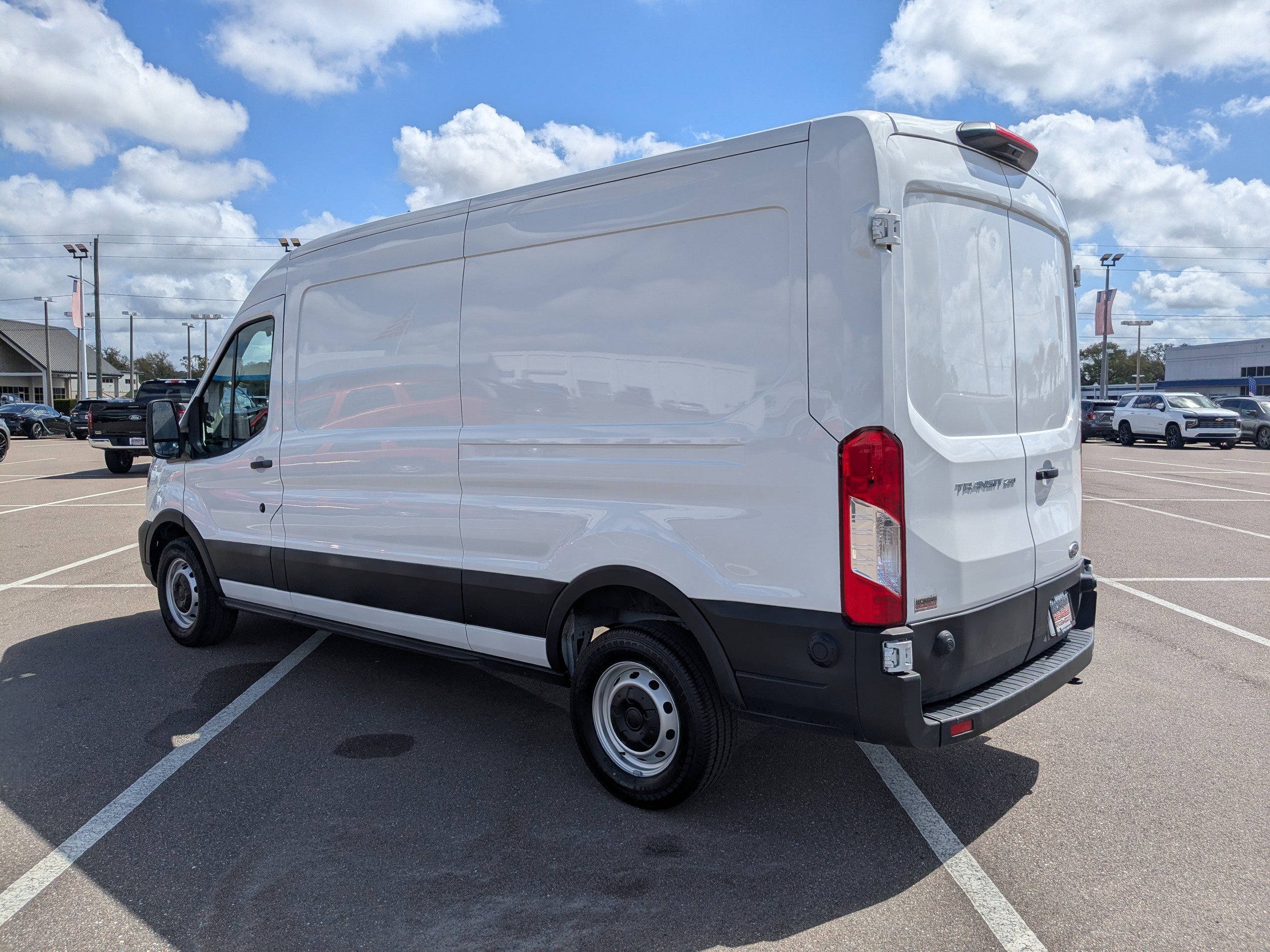 Used 2024 Ford Transit 250 Medium Roof w/ Load Area Protection Package image 6