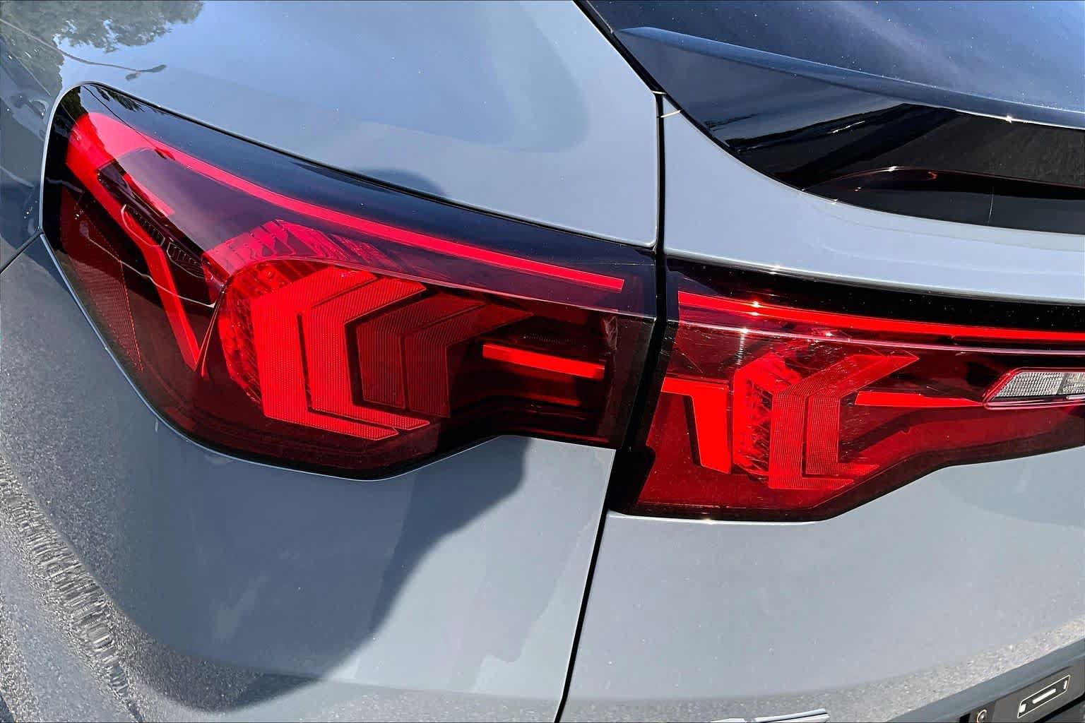 Used 2025 BMW X2 xDrive28i AWD/4WD image 29