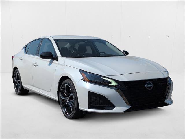 New 2025 Nissan Altima 2.5 SR image 3