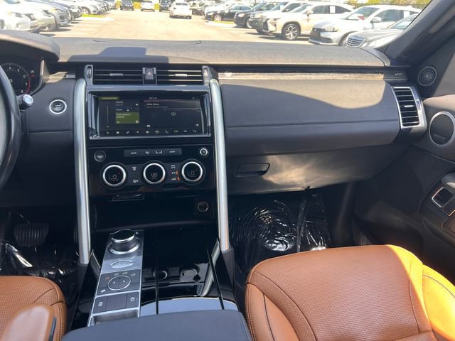 Used 2020 Land Rover Discovery HSE AWD/4WD image 15