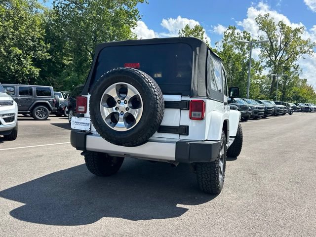 Used 2017 Jeep Wrangler Sahara w/ Connectivity Group AWD/4WD image 14