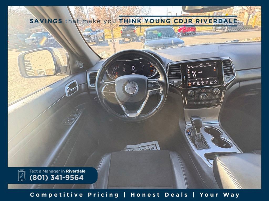 Used 2022 Jeep Grand Cherokee Laredo X image 16