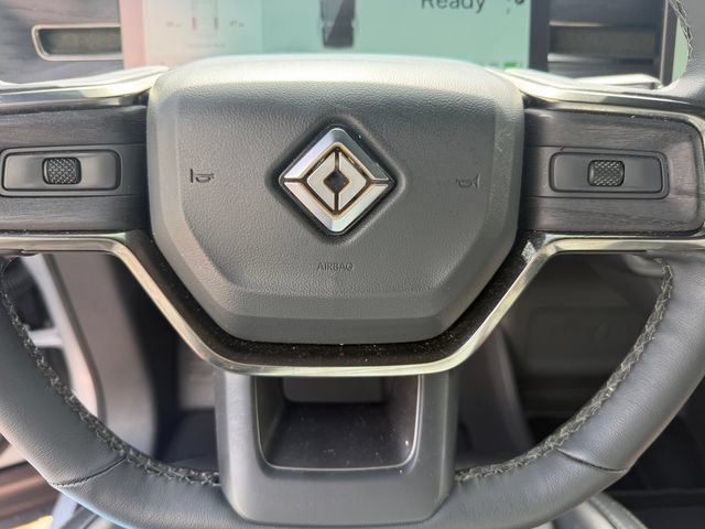 Used 2025 Rivian R1S Adventure AWD/4WD image 23