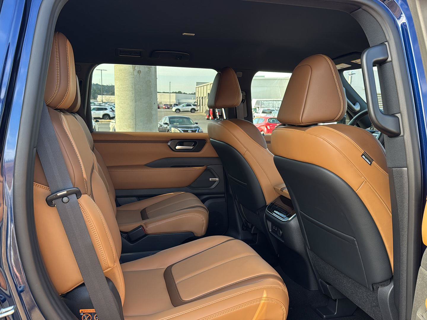 New 2026 Nissan Armada SL w/ Captain's Chari Seat Package RWD image 11
