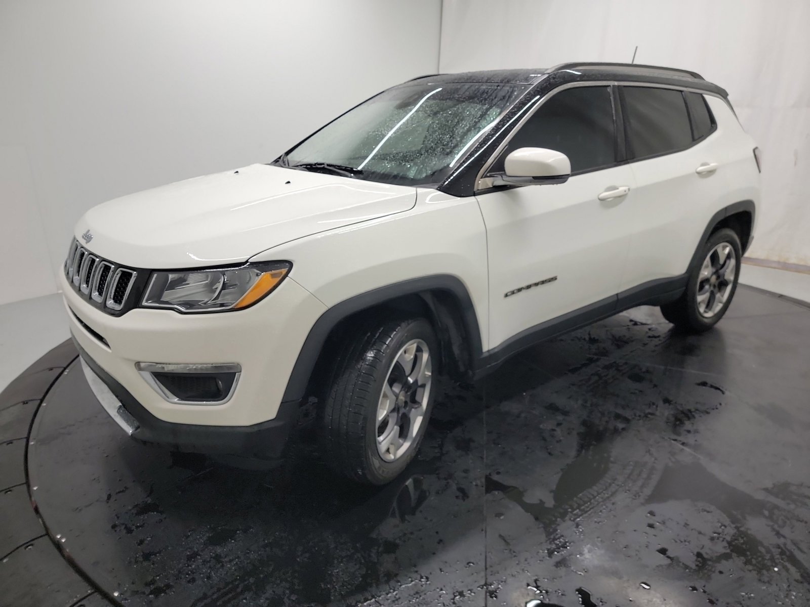Used 2018 Jeep Compass Limited w/ Navigation Group image 3