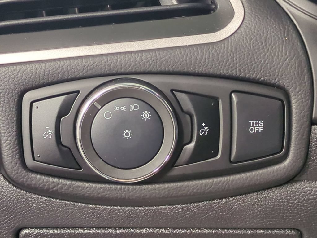 Used 2024 Ford Edge SE AWD/4WD image 29