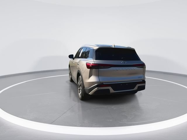 Used 2023 INFINITI QX60 Luxe w/ Cargo Package FWD image 9