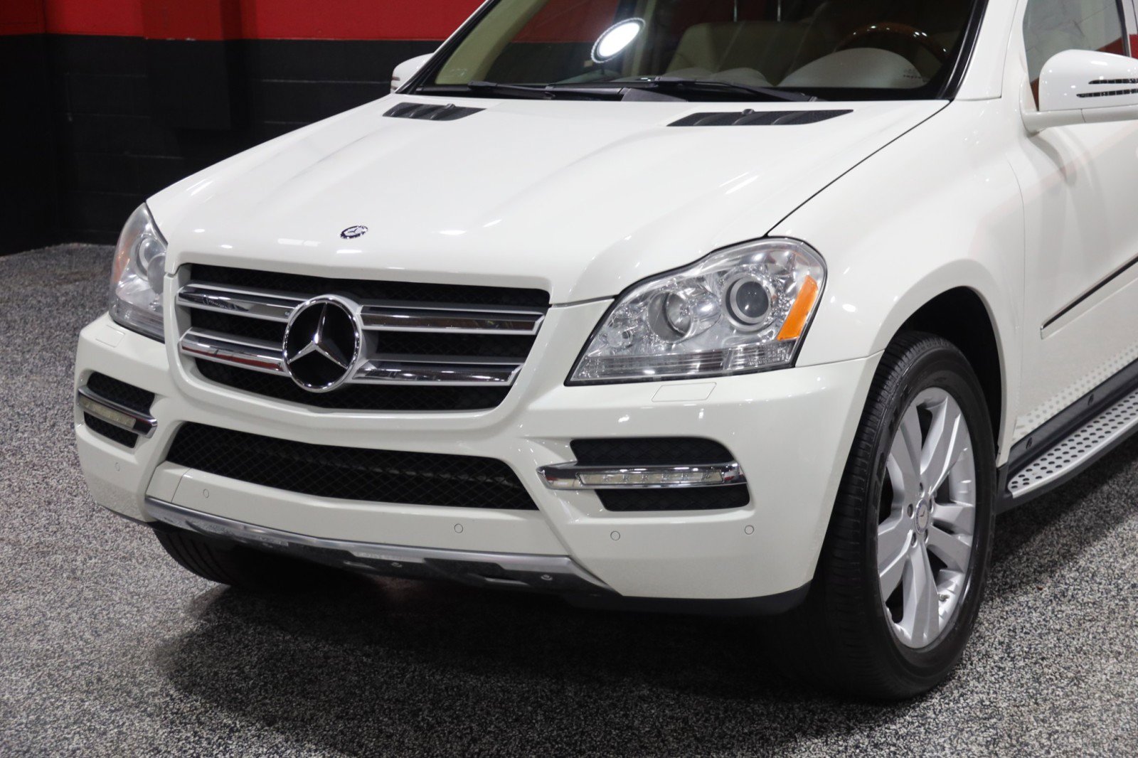 Used 2012 Mercedes-Benz GL 450 4MATIC w/ Premium 2 Pkg image 13