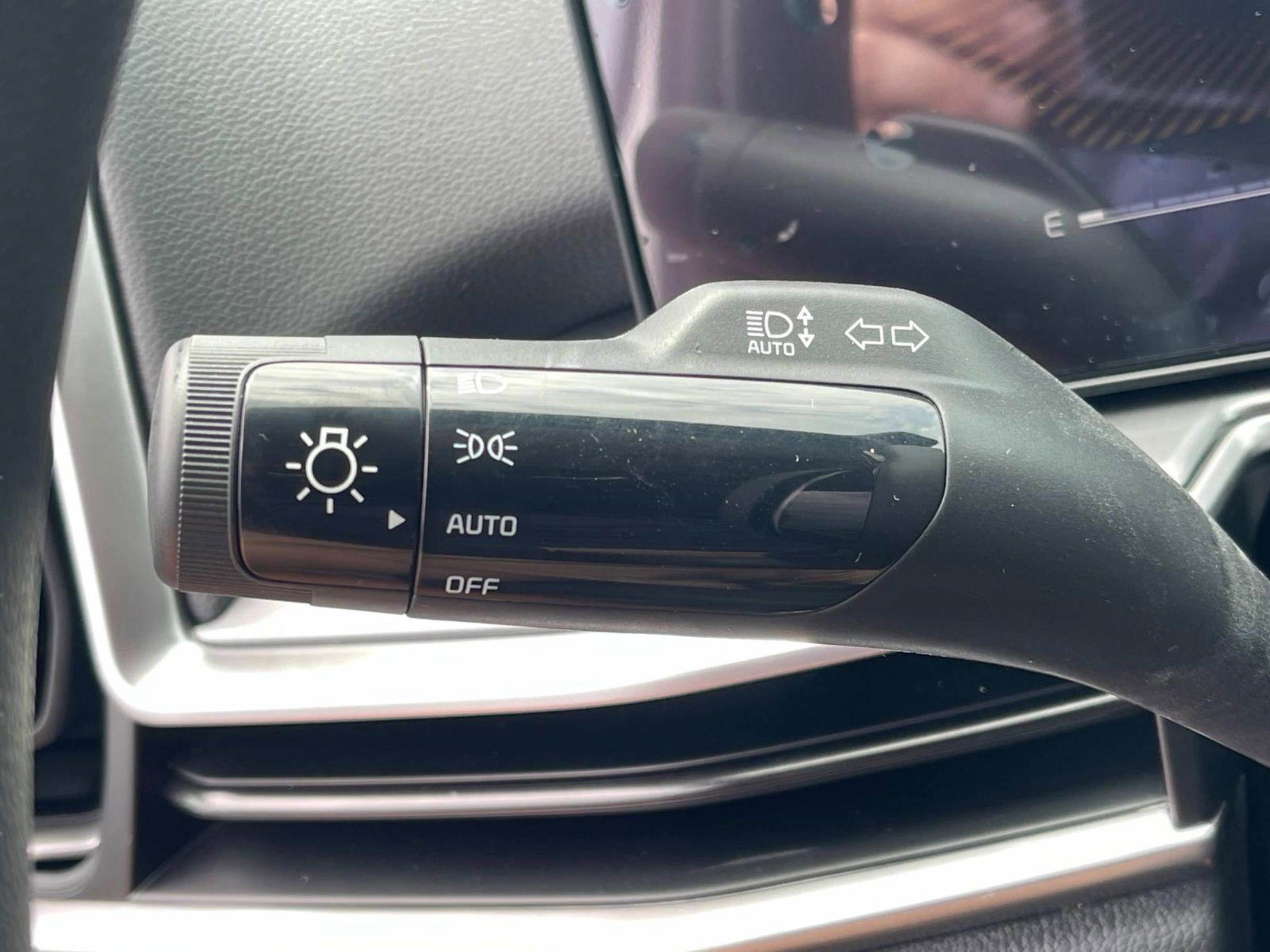 New 2025 Kia Sorento LX image 34