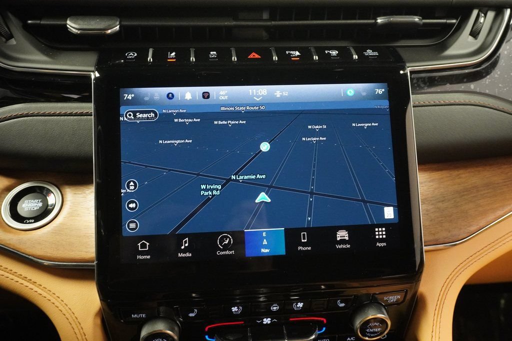 New 2023 Jeep Grand Cherokee Summit AWD/4WD image 21