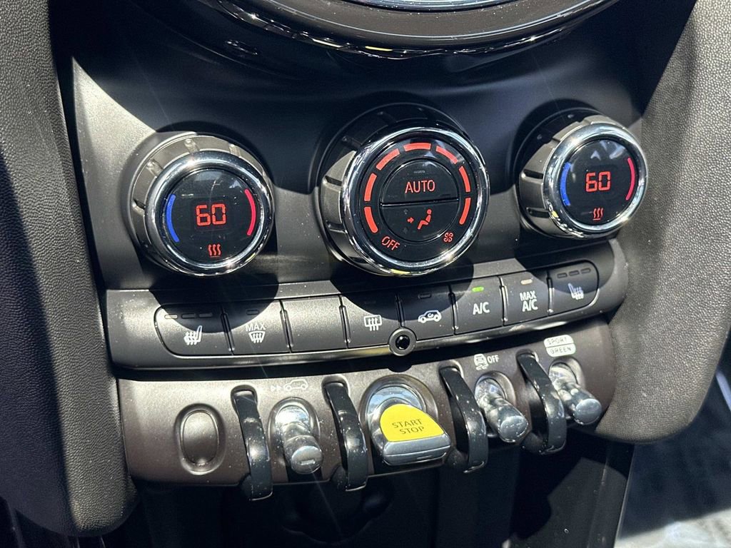Used 2024 MINI Cooper SE FWD image 13