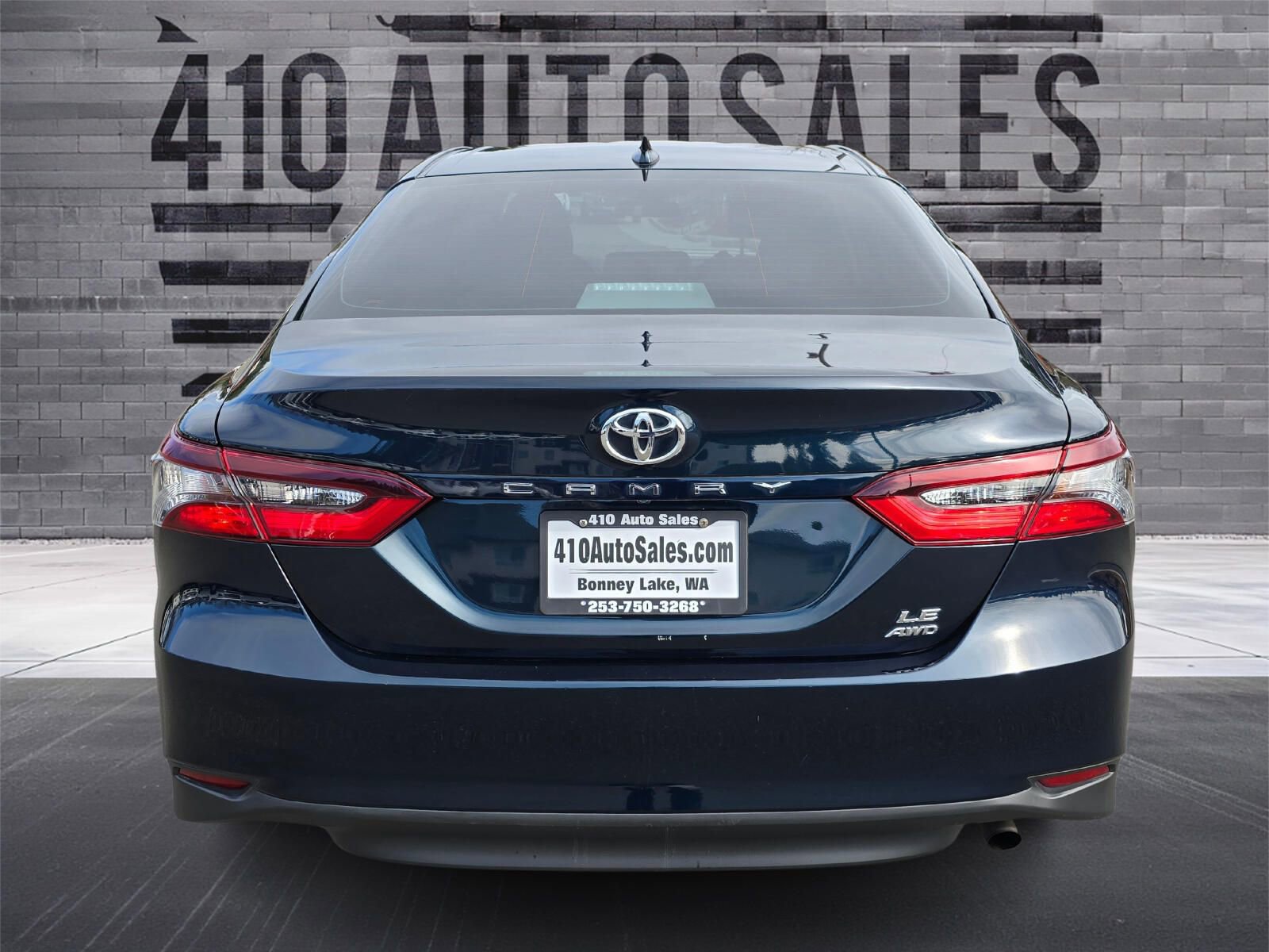 Used 2021 Toyota Camry LE w/ Carpet Mat Package (TMS) AWD/4WD image 4