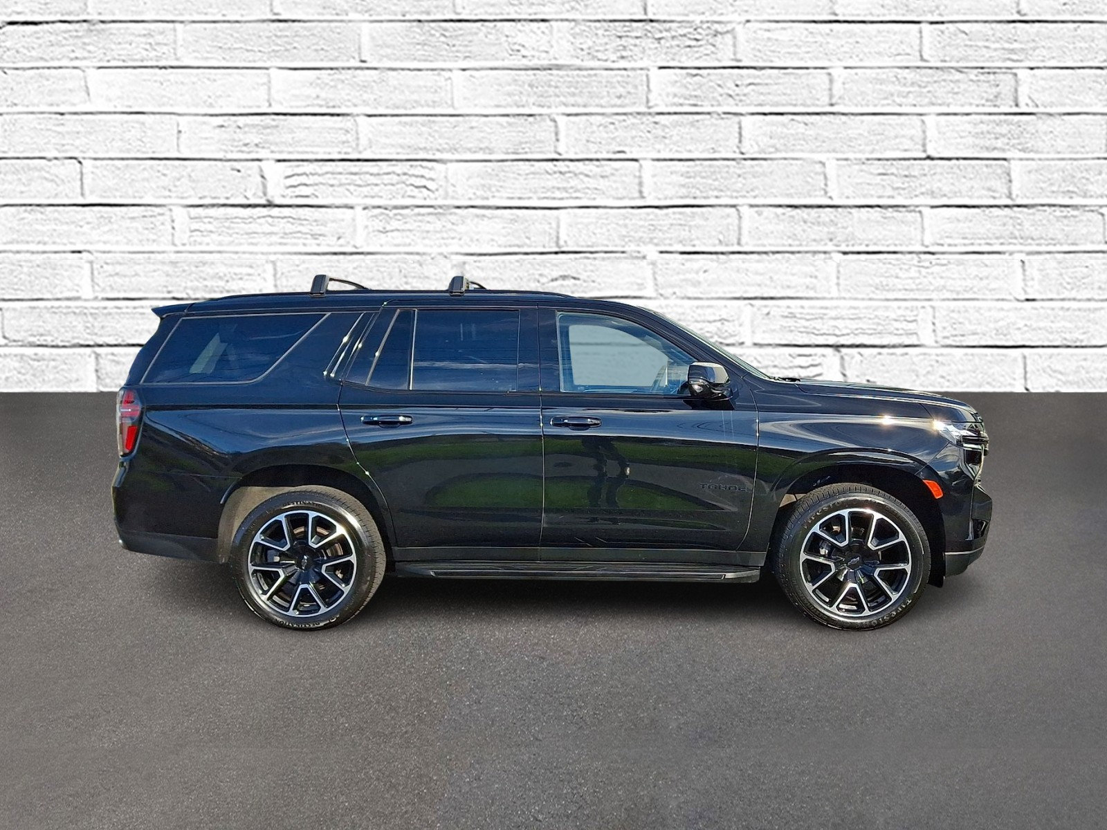Used 2023 Chevrolet Tahoe RST w/ Sport Performance Package AWD/4WD image 8