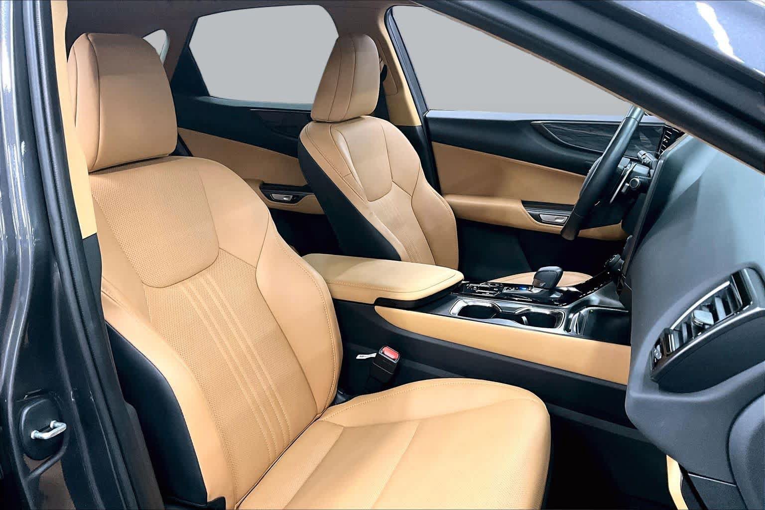 Used 2026 Lexus NX 350h AWD w/ Accessory Package (2T) image 9
