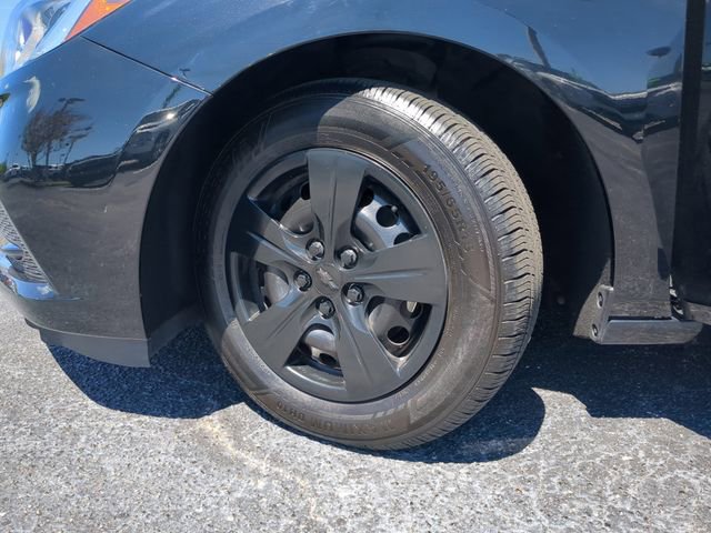 Used 2018 Chevrolet Cruze LS image 30