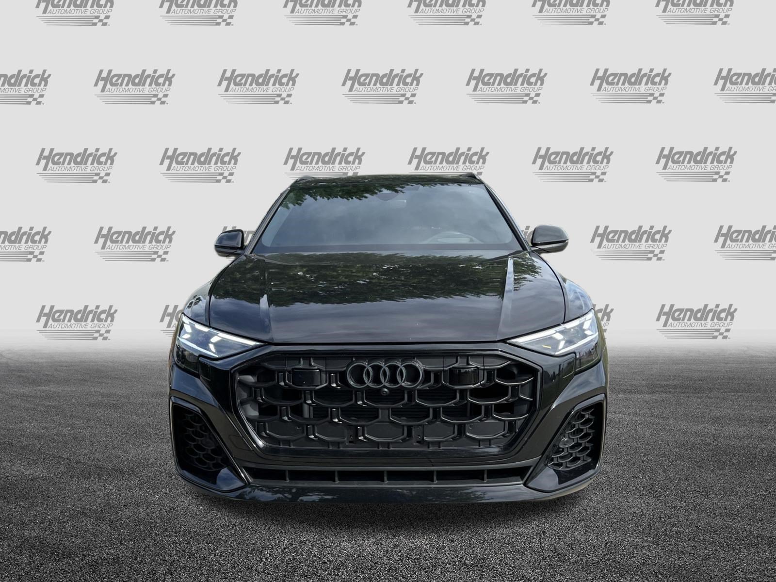 Used 2025 Audi Q8 Prestige AWD/4WD image 3