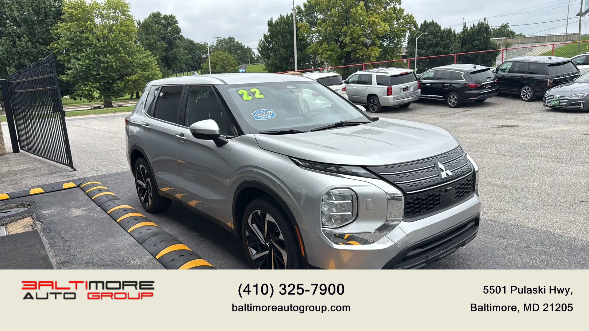 Used 2022 Mitsubishi Outlander ES image 3