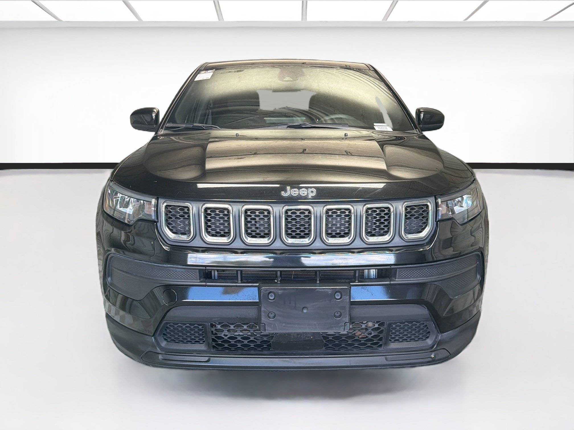 Used 2023 Jeep Compass Sport AWD/4WD image 2