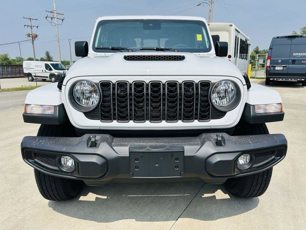 New 2025 Jeep Gladiator Sport image 32