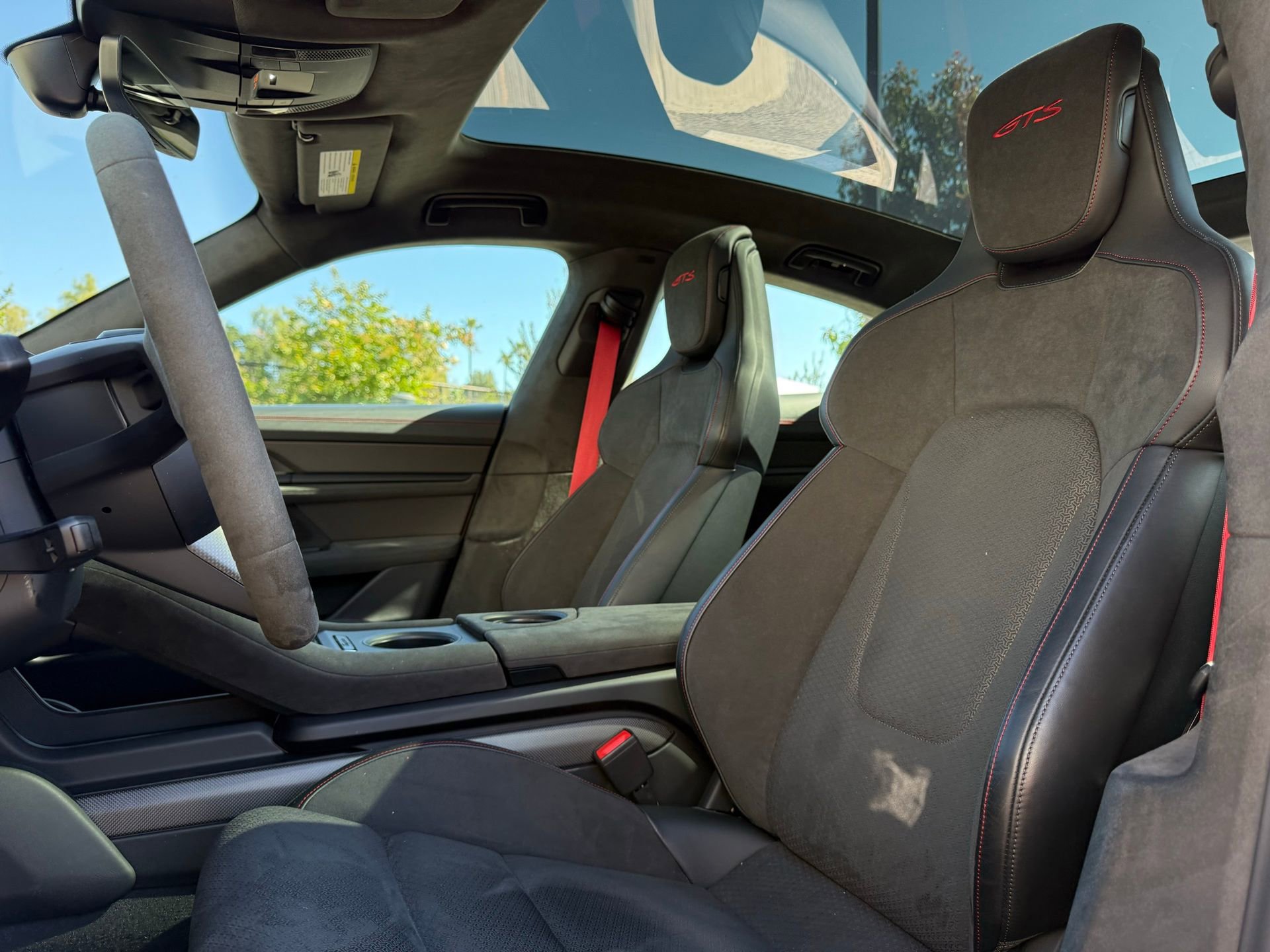 Certified 2025 Porsche Taycan GTS AWD/4WD image 5