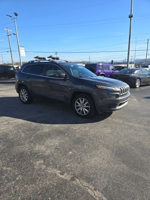 Used 2016 Jeep Cherokee Limited image 5