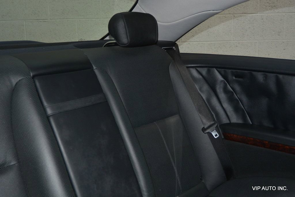 Used 2010 Mercedes-Benz CL 550 4MATIC image 19