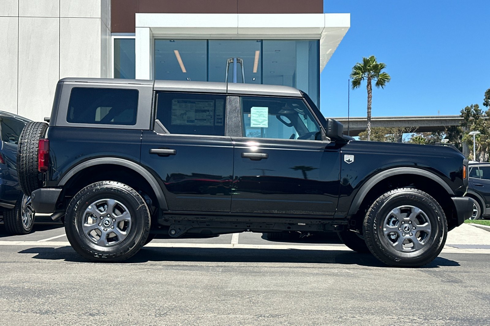 New 2026 Ford Bronco Big Bend AWD/4WD image 2